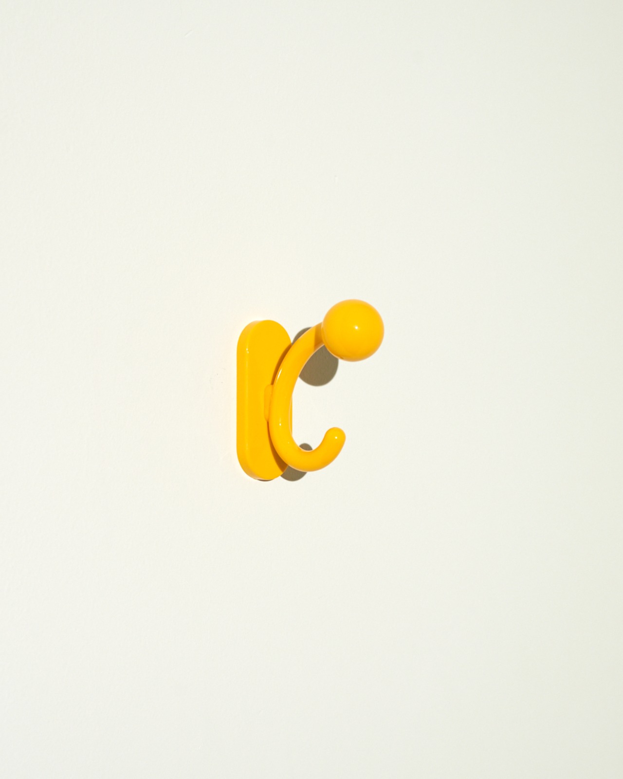 #6517 / Con &amp; Con Hook Medium (yellow)